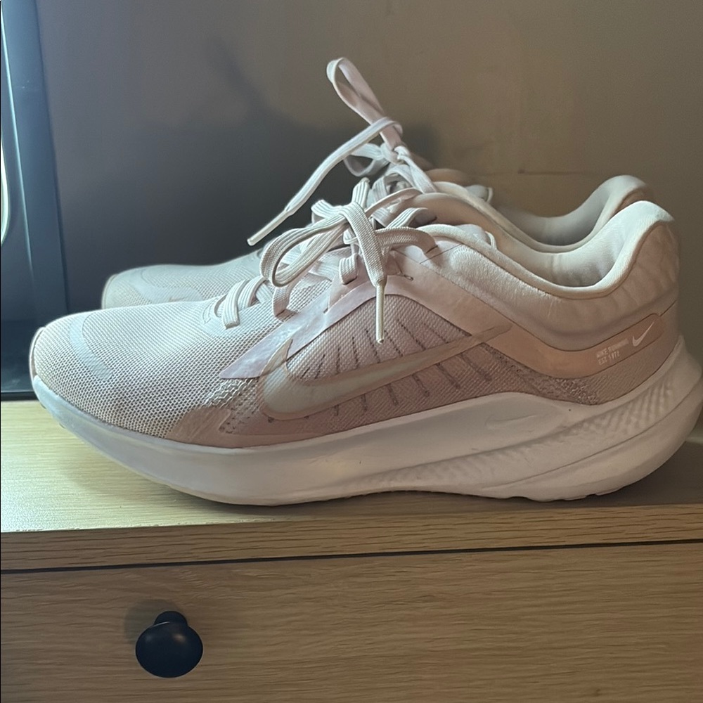 Nike Pink Sneakers for Everyday Comfort